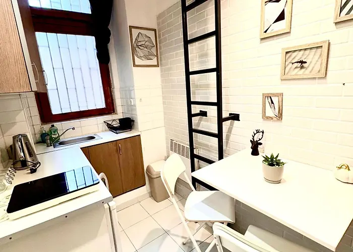 Jozsef Studio